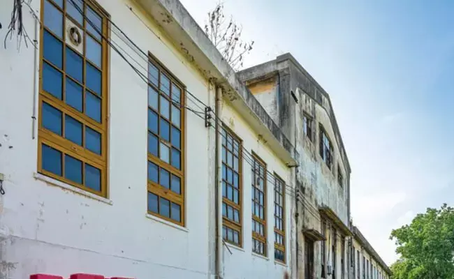 ವಸತಿ ಶಾಲೆಗಳಿಗೆ ಉಚಿತ ವಿದ್ಯುತ್ ಪೂರೈಕೆ: 30 ಕೋಟಿ ರೂ. ಕೊಡಲು ಆರ್ಥಿಕ ಇಲಾಖೆ ಆಕ್ಷೇಪ