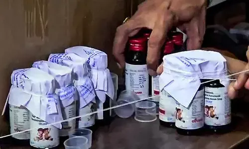 20 ಮಕ್ಕಳು ಮೃತಪಟ್ಟ ಬಳಿಕ ಎಚ್ಚೆತ್ತ ಕೇಂದ್ರ ಸರಕಾರ : ಕೋಲ್ಡ್ರಿಫ್ ಸೇರಿದಂತೆ ಮೂರು ಕೆಮ್ಮಿನ ಸಿರಪ್‌ಗಳಿಗೆ ನಿಷೇಧ