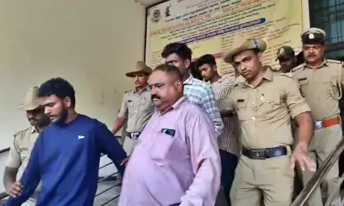 ಗಂಗಾವತಿ | ಬಿಜೆಪಿ ಯುವ ಮೋರ್ಚಾ ಅಧ್ಯಕ್ಷನ ಕೊಲೆ ಪ್ರಕರಣ: ಆರೋಪಿಗಳನ್ನು ನ್ಯಾಯಾಲಯಕ್ಕೆ ಹಾಜರುಪಡಿಸಿದ ಪೊಲೀಸರು