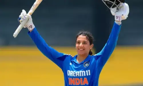 ಒಂದೇ ಕ್ಯಾಲೆಂಡರ್ ವರ್ಷದಲ್ಲಿ ಗರಿಷ್ಠ ರನ್ : 28 ವರ್ಷಗಳ ಹಳೆಯ ದಾಖಲೆ ಪುಡಿಗಟ್ಟಿದ ಸ್ಮೃತಿ ಮಂಧಾನ