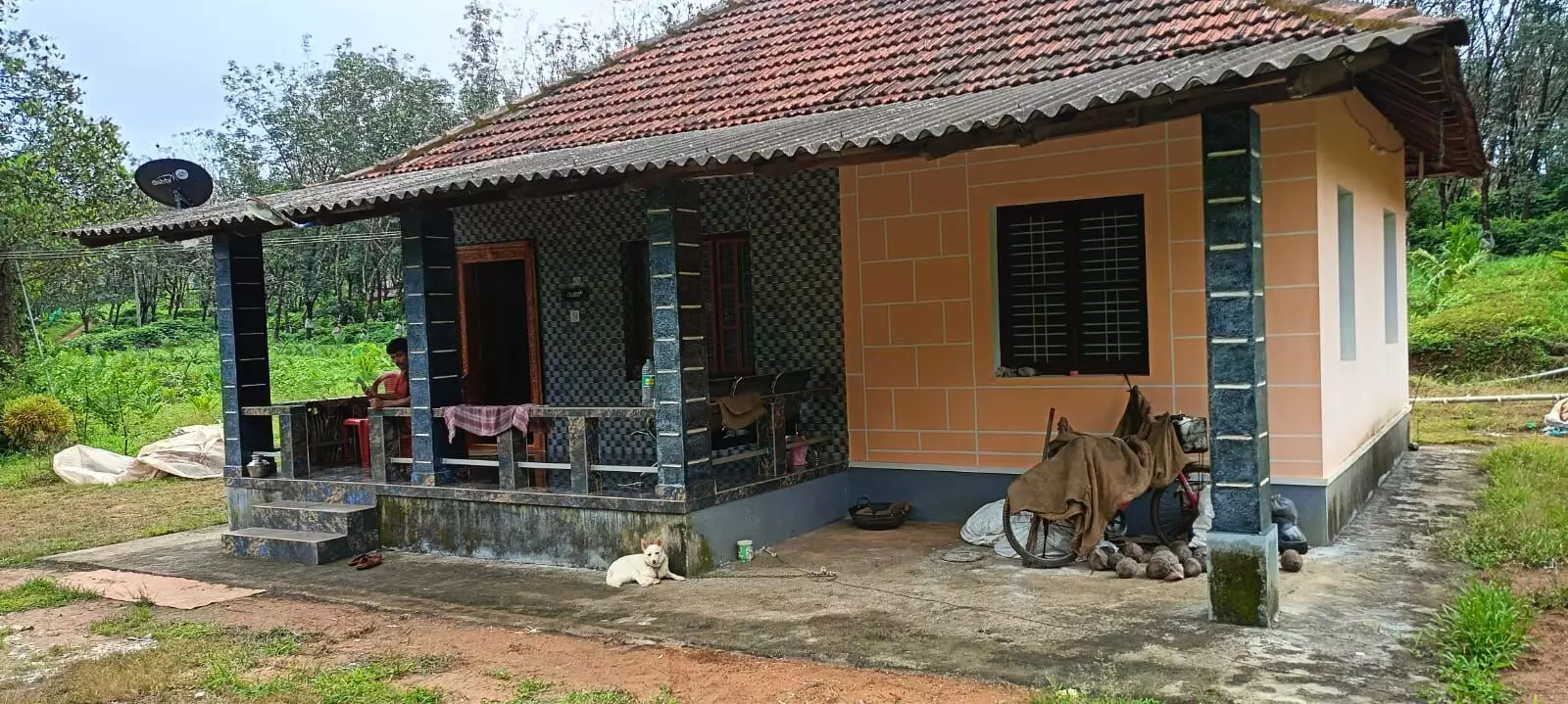 ಉಜಿರೆ: ಮನೆಗೆ ನುಗ್ಗಿ ನಗ, ನಗದು ಕಳವು; ಪ್ರಕರಣ ದಾಖಲು ಉಜಿರೆ: ಮನೆಗೆ ನುಗ್ಗಿ ನಗ, ನಗದು ಕಳವು; ಪ್ರಕರಣ ದಾಖಲು