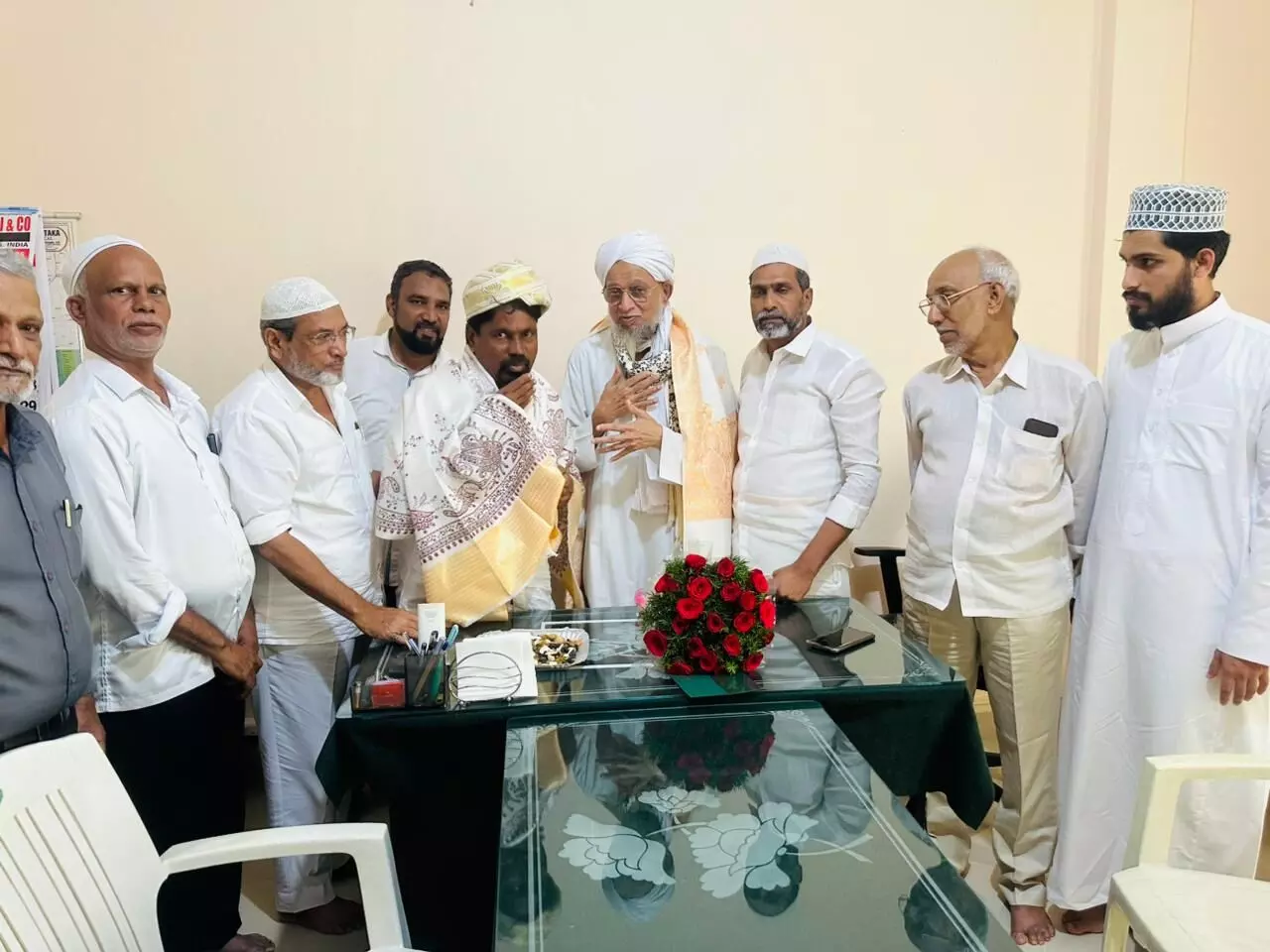 ಕರಾವಳಿ ಅಭಿವೃದ್ಧಿ ಮಂಡಳಿಯ ಅಧ್ಯಕ್ಷ ಎಂ.ಎ. ಗಫೂರ್ ಖಾಝಿ ಹೌಸಿಗೆ ಭೇಟಿ ಕರಾವಳಿ ಅಭಿವೃದ್ಧಿ ಮಂಡಳಿಯ ಅಧ್ಯಕ್ಷ ಎಂ.ಎ. ಗಫೂರ್ ಖಾಝಿ ಹೌಸಿಗೆ ಭೇಟಿ