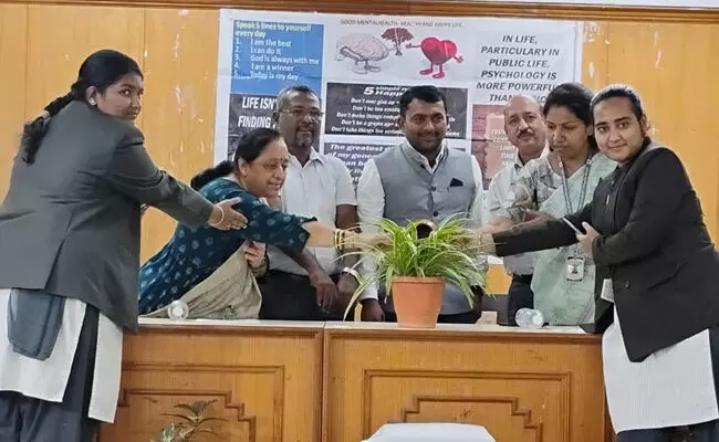 ಕಲಬುರಗಿ | ಉತ್ತಮ ಆರೋಗ್ಯಕ್ಕೆ ಮಾನಸಿಕ ಆರೋಗ್ಯ ಮುಖ್ಯ : ಡಾ.ರಾಕೇಶ್ ಪೋಲಿಸ್ ಪಾಟೀಲ್ ಕಲಬುರಗಿ | ಉತ್ತಮ ಆರೋಗ್ಯಕ್ಕೆ ಮಾನಸಿಕ ಆರೋಗ್ಯ ಮುಖ್ಯ : ಡಾ.ರಾಕೇಶ್ ಪೋಲಿಸ್ ಪಾಟೀಲ್