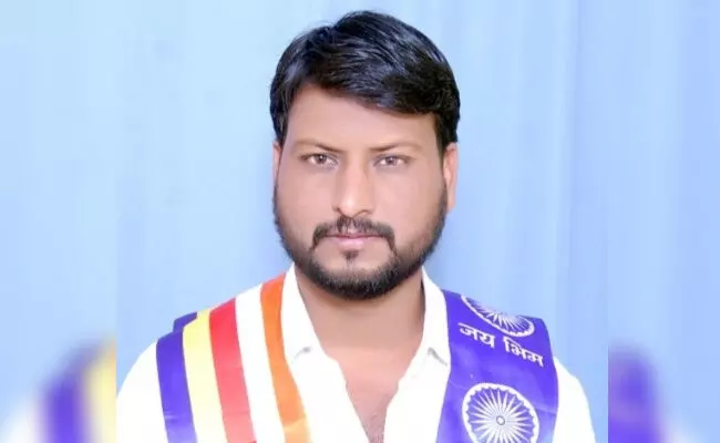 ಬೀದರ್ | ನಿಜಶರಣ ಅಂಬಿಗರ ಚೌಡಯ್ಯ ಪ್ರತಿಮೆ ವಿರೂಪಗೊಳಿಸಿದ ದುಷ್ಕೃತ್ಯ ಖಂಡನೀಯ : ಪಿಂಟು ಕಾಂಬಳೆ ಬೀದರ್ | ನಿಜಶರಣ ಅಂಬಿಗರ ಚೌಡಯ್ಯ ಪ್ರತಿಮೆ ವಿರೂಪಗೊಳಿಸಿದ ದುಷ್ಕೃತ್ಯ ಖಂಡನೀಯ : ಪಿಂಟು ಕಾಂಬಳೆ