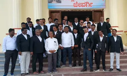 ಕಲಬುರಗಿ | ರಾಕೇಶ ವಿರುದ್ದ ಕಠಿಣ ಕ್ರಮಕ್ಕೆ ಜೇವರ್ಗಿ ನ್ಯಾಯವಾದಿಗಳ ಸಂಘ ಆಗ್ರಹ