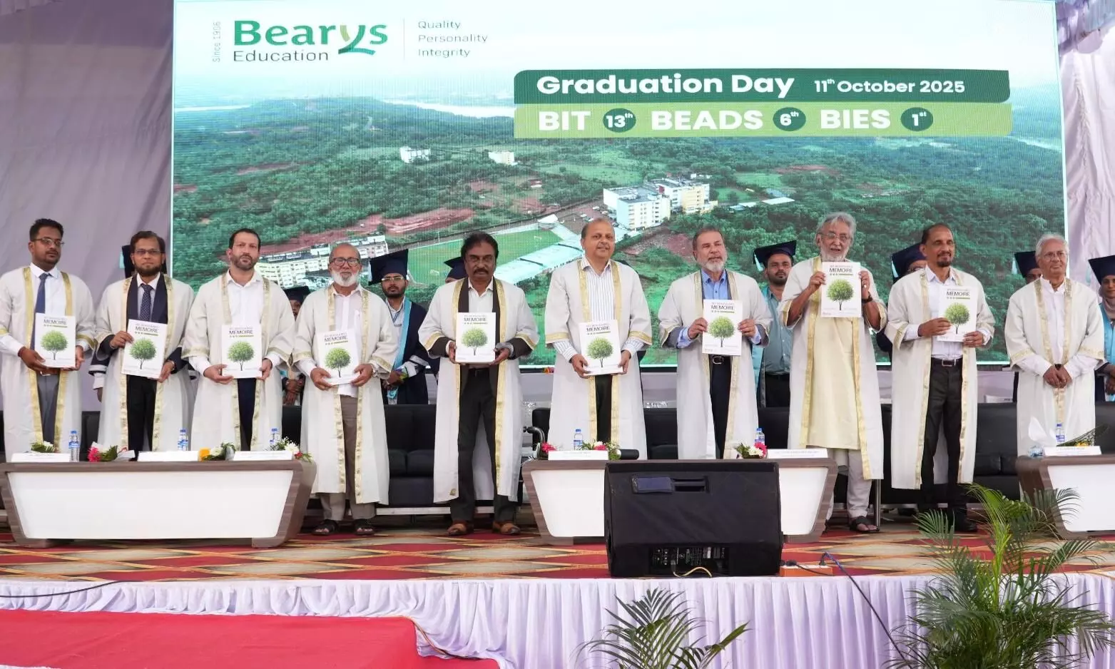 ಇನೋಳಿ: ಬ್ಯಾರೀಸ್ ನಾಲೆಜ್ ಕ್ಯಾಂಪಸ್ ನಲ್ಲಿ ಪದವಿ ಪ್ರದಾನ ಸಮಾರಂಭ