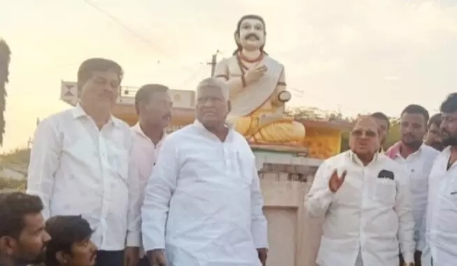 ಕಲಬುರಗಿ | ಅಂಬಿಗರ ಚೌಡಯ್ಯ ಮೂರ್ತಿಗೆ ಹಾನಿ ಮಾಡಿದ ಆರೋಪಿಗಳನ್ನು ಬಂಧಿಸಿ : ಬಾಬುರಾವ್ ಚಿಂಚನಸೂರ ಕಲಬುರಗಿ | ಅಂಬಿಗರ ಚೌಡಯ್ಯ ಮೂರ್ತಿಗೆ ಹಾನಿ ಮಾಡಿದ ಆರೋಪಿಗಳನ್ನು ಬಂಧಿಸಿ : ಬಾಬುರಾವ್ ಚಿಂಚನಸೂರ