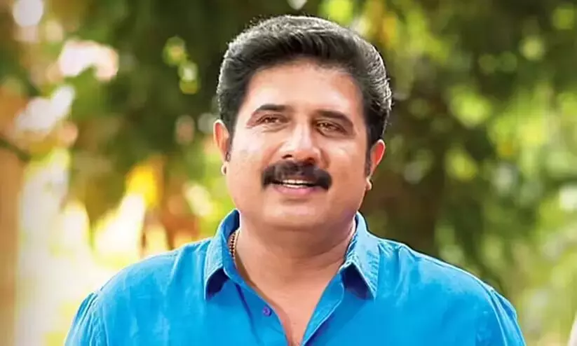 ಮಂಗಳೂರು | ಕ್ಯಾಬ್ ಚಾಲಕನನ್ನು ʼಟೆರರಿಸ್ಟ್ʼ ಎಂದು ಅವಹೇಳನಗೈದ ಆರೋಪ: ಮಲಯಾಳಂ ನಟ ಜಯಕೃಷ್ಣನ್ ಸಹಿತ ಇಬ್ಬರ ಬಂಧನ ಮಂಗಳೂರು | ಕ್ಯಾಬ್ ಚಾಲಕನನ್ನು ʼಟೆರರಿಸ್ಟ್ʼ ಎಂದು ಅವಹೇಳನಗೈದ ಆರೋಪ: ಮಲಯಾಳಂ ನಟ ಜಯಕೃಷ್ಣನ್ ಸಹಿತ ಇಬ್ಬರ ಬಂಧನ