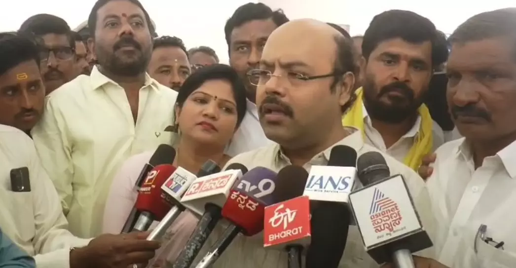 ʼಅಧಿಕಾರ ಹಂಚಿಕೆʼಯ ಬಗ್ಗೆ ಚರ್ಚೆಯಾಗಿಲ್ಲ, ಅದೆಲ್ಲಾ ಊಹಾಪೋಹಗಳು : ಯತೀಂದ್ರ ಸಿದ್ದರಾಮಯ್ಯ ʼಅಧಿಕಾರ ಹಂಚಿಕೆʼಯ ಬಗ್ಗೆ ಚರ್ಚೆಯಾಗಿಲ್ಲ, ಅದೆಲ್ಲಾ ಊಹಾಪೋಹಗಳು : ಯತೀಂದ್ರ ಸಿದ್ದರಾಮಯ್ಯ