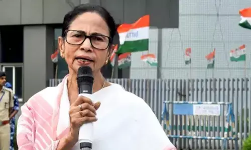 ರಾತ್ರಿ ವೇಳೆ ಹೆಣ್ಣುಮಕ್ಕಳನ್ನು ಹೊರಗೆ ಬಿಡಬಾರದು : ಸಾಮೂಹಿಕ ಅತ್ಯಾಚಾರ ಘಟನೆ ಬಳಿಕ ಮಮತಾ ಬ್ಯಾನರ್ಜಿ ವಿವಾದಾತ್ಮಕ ಹೇಳಿಕೆ; ವ್ಯಾಪಕ ಟೀಕೆ