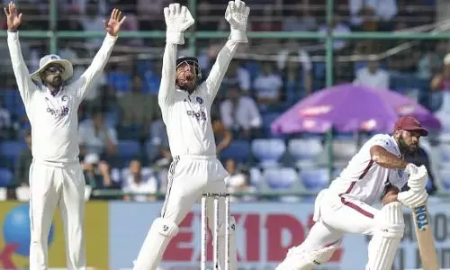 ವಿಂಡೀಸ್ ಮೇಲೆ ಫಾಲೋ-ಆನ್ ಹೇರಿದ ಭಾರತ | 2ನೇ ಇನಿಂಗ್ಸ್‌ ನಲ್ಲಿ ಪ್ರವಾಸಿಗರಿಂದ ತೀವ್ರ ಪ್ರತಿರೋಧ; ಕ್ಯಾಂಬೆಲ್, ಹೋಪ್ ಅರ್ಧ ಶತಕ