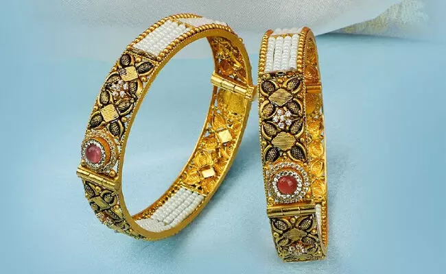 ಕೈಗೆಟುಕುತ್ತಿಲ್ಲ ಚಿನ್ನ; 1950 ರೂ.ಗಳ ಏರಿಕೆಯೊಂದಿಗೆ ದಾಖಲೆಯ ಎತ್ತರ ತಲುಪಿದ ಚಿನ್ನ