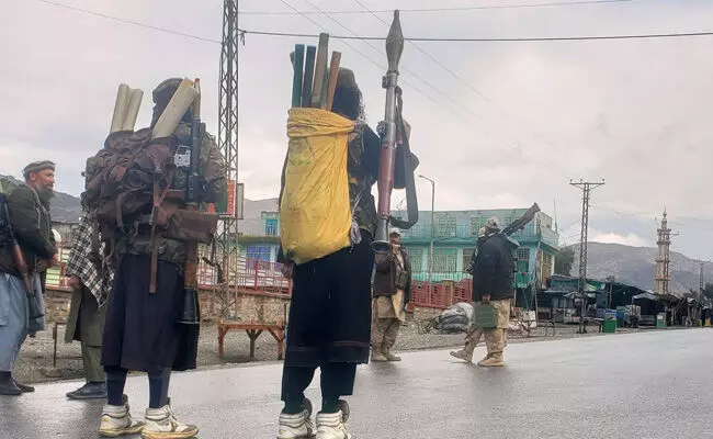 ಅಫ್ಘಾನ್‍ನ ತಾಲಿಬಾನ್ ಆಡಳಿತ ಕಾನೂನುಬದ್ಧವಲ್ಲ: ಪಾಕ್ ಹೇಳಿಕೆ