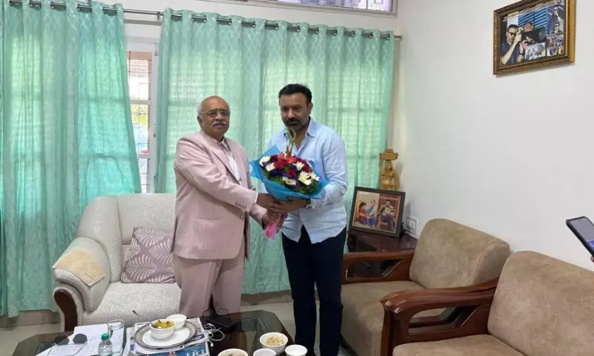 ಋತುಚಕ್ರ ರಜೆ ನೀತಿ: ಕಾನೂನು ಆಯೋಗದ ಅಧ್ಯಕ್ಷರೊಂದಿಗೆ ಸಚಿವ ಸಂತೋಷ್ ಲಾಡ್ ಚರ್ಚೆ