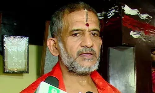 ಆರೆಸ್ಸೆಸ್ ಚಟುವಟಿಕೆ ನಿಷೇಧ ವಿವಾದ | ಸಿಎಂ ಯೋಗ್ಯ ನಿರ್ಧಾರ ಕೈಗೊಳ್ಳುವ ವಿಶ್ವಾಸ : ಪೇಜಾವರ ಶ್ರೀ