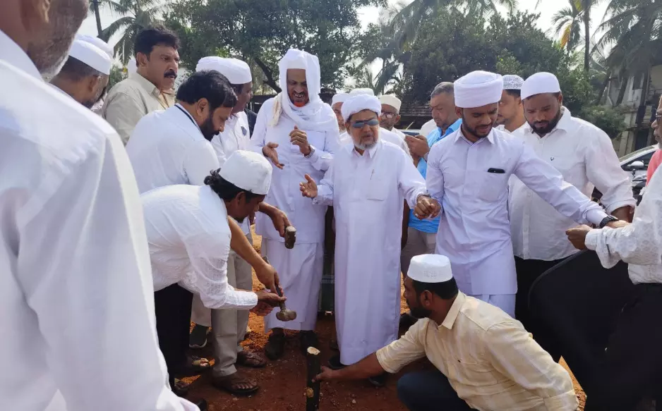 ಮಂಜನಾಡಿ | ಮಸೀದಿ ಕಚೇರಿ ಉದ್ಘಾಟನೆ, ವಸತಿ ಸಮುಚ್ಚಯ ಕಟ್ಟಡಕ್ಕೆ ಶಿಲಾನ್ಯಾಸ ಕಾರ್ಯಕ್ರಮ ಮಂಜನಾಡಿ | ಮಸೀದಿ ಕಚೇರಿ ಉದ್ಘಾಟನೆ, ವಸತಿ ಸಮುಚ್ಚಯ ಕಟ್ಟಡಕ್ಕೆ ಶಿಲಾನ್ಯಾಸ ಕಾರ್ಯಕ್ರಮ