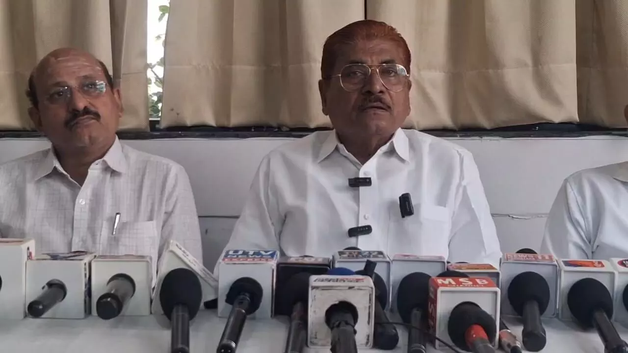 ಸಂಘ ಪರಿವಾರಕ್ಕೆ ಮುಸ್ಲಿಮರು ಟಾರ್ಗೆಟ್ ಅಲ್ಲ, ದಲಿತರೇ ಮೂಲ ಟಾರ್ಗೆಟ್ : ಅಹಿಂದ ಮುಖಂಡ ಎಸ್.ಎಂ.ಪಾಟೀಲ