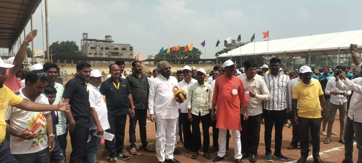 ಪಠ್ಯದ ಜೊತೆಗೆ ಕ್ರೀಡೆಗೂ ಮಹತ್ವ ನೀಡಬೇಕು : ಸಚಿವ ಈಶ್ವರ್ ಖಂಡ್ರೆ