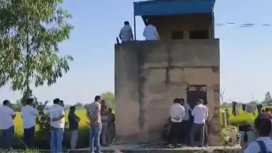 ಹರ್ಯಾಣ | ಐಪಿಎಸ್ ಅಧಿಕಾರಿ ಆತ್ಮಹತ್ಯೆ ಬೆನ್ನಲ್ಲೆ ಮತ್ತೋರ್ವ ಪೊಲೀಸ್ ಅಧಿಕಾರಿಯ ಮೃತದೇಹ ಪತ್ತೆ ಹರ್ಯಾಣ | ಐಪಿಎಸ್ ಅಧಿಕಾರಿ ಆತ್ಮಹತ್ಯೆ ಬೆನ್ನಲ್ಲೆ ಮತ್ತೋರ್ವ ಪೊಲೀಸ್ ಅಧಿಕಾರಿಯ ಮೃತದೇಹ ಪತ್ತೆ