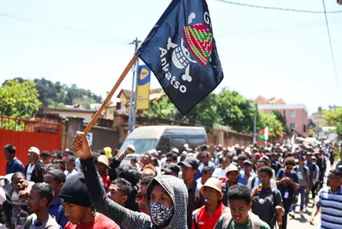 ʼಜೆನ್ ಝೀʼ ಪ್ರತಿಭಟನೆಗೆ ಮತ್ತೊಂದು ಸರ್ಕಾರ ಪತನ! ʼಜೆನ್ ಝೀʼ ಪ್ರತಿಭಟನೆಗೆ ಮತ್ತೊಂದು ಸರ್ಕಾರ ಪತನ!