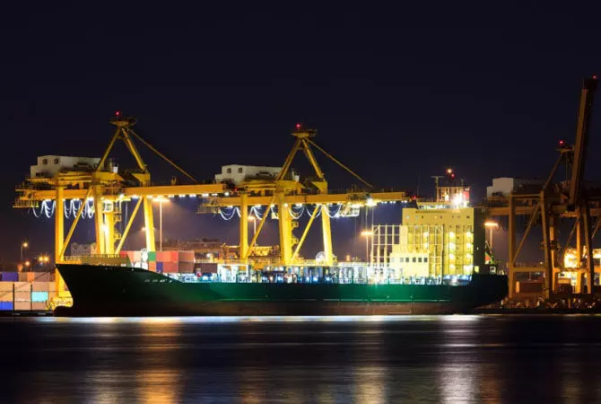 ಅಮೆರಿಕದ ಮೇಲೆ ವಿಶೇಷ ಬಂದರು ಶುಲ್ಕ ವಿಧಿಸಿದ ಚೀನಾ