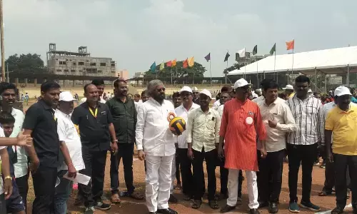 ಪಠ್ಯದ ಜೊತೆಗೆ ಕ್ರೀಡೆಗೂ ಮಹತ್ವ ನೀಡಬೇಕು : ಸಚಿವ ಈಶ್ವರ್ ಖಂಡ್ರೆ