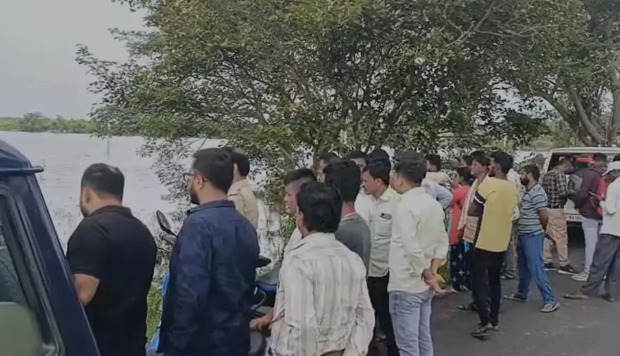 ಕೋಲಾರ | ಸಮೀಕ್ಷೆಗೆ ತೆರಳಿ ನಾಪತ್ತೆಯಾಗಿದ್ದ ಶಿಕ್ಷಕಿಯ ಮೃತದೇಹ ಕೆರೆಯಲ್ಲಿ ಪತ್ತೆ