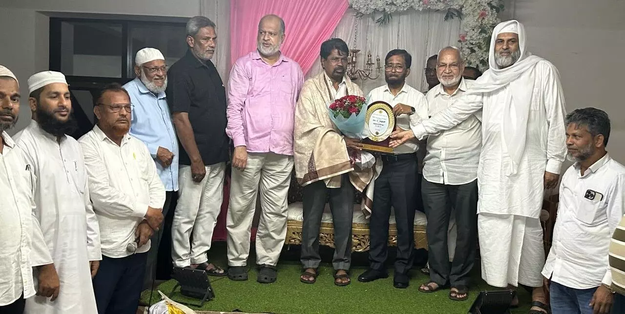 ಉಡುಪಿ ಜಿಲ್ಲಾ ಮುಸ್ಲಿಂ ಒಕ್ಕೂಟದಿಂದ ಎಂ.ಎ. ಗಫೂರ್ ಗೆ ಅಭಿನಂದನೆ ಉಡುಪಿ ಜಿಲ್ಲಾ ಮುಸ್ಲಿಂ ಒಕ್ಕೂಟದಿಂದ ಎಂ.ಎ. ಗಫೂರ್ ಗೆ ಅಭಿನಂದನೆ