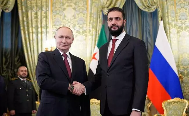 ರಶ್ಯ ಭೇಟಿಯ ವೇಳೆ ಮಾಜಿ ಆಡಳಿತಗಾರ ಬಷರ್ ಅಸಾದ್ ರನ್ನು ಹಸ್ತಾಂತರಿಸಿ: ಸಿರಿಯಾ ಆಗ್ರಹ