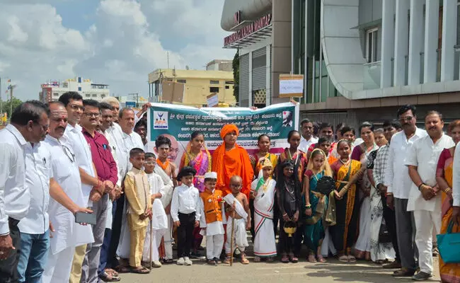 ರಾಜ್ಯದಲ್ಲಿ 1 ಲಕ್ಷ 40 ಸಾವಿರ ಜನರನ್ನು ಮದ್ಯ ವ್ಯಸನದಿಂದ ಮುಕ್ತಗೊಳಿಸಿರುವುದು ಶ್ಲಾಘನೀಯ : ಶರಣಪ್ಪ ಸಲದಾಪುರ ರಾಜ್ಯದಲ್ಲಿ 1 ಲಕ್ಷ 40 ಸಾವಿರ ಜನರನ್ನು ಮದ್ಯ ವ್ಯಸನದಿಂದ ಮುಕ್ತಗೊಳಿಸಿರುವುದು ಶ್ಲಾಘನೀಯ : ಶರಣಪ್ಪ ಸಲದಾಪುರ