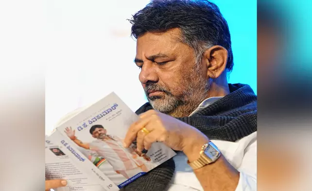 ಮುಂದಿನ 8-10 ವರ್ಷ ಮಾತ್ರ ನನ್ನ ರಾಜಕಾರಣ : ಡಿ.ಕೆ.ಶಿವಕುಮಾರ್ ಮುಂದಿನ 8-10 ವರ್ಷ ಮಾತ್ರ ನನ್ನ ರಾಜಕಾರಣ : ಡಿ.ಕೆ.ಶಿವಕುಮಾರ್