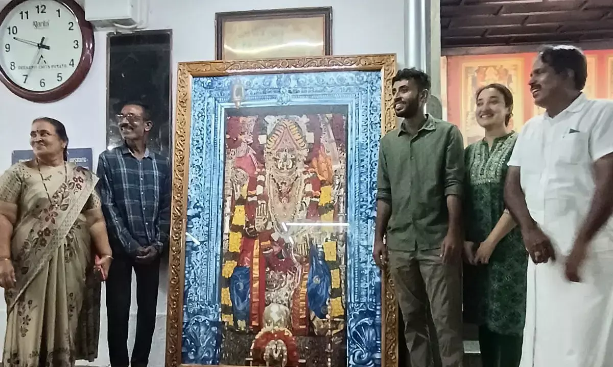 ಹವ್ಯಾಸಿ ಕಲಾವಿದನ ಕುಂಚದಲ್ಲಿ ‘ಮಂಗಳಾದೇವಿ’ ಕ್ಷೇತ್ರಕ್ಕೆ ಕಲಾ ಕಾಣಿಕೆ ಅರ್ಪಣೆ