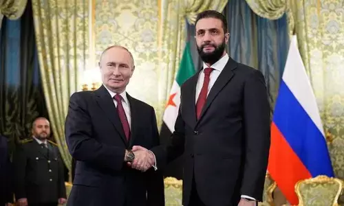 ರಶ್ಯ ಭೇಟಿಯ ವೇಳೆ ಮಾಜಿ ಆಡಳಿತಗಾರ ಬಷರ್ ಅಸಾದ್ ರನ್ನು ಹಸ್ತಾಂತರಿಸಿ: ಸಿರಿಯಾ ಆಗ್ರಹ