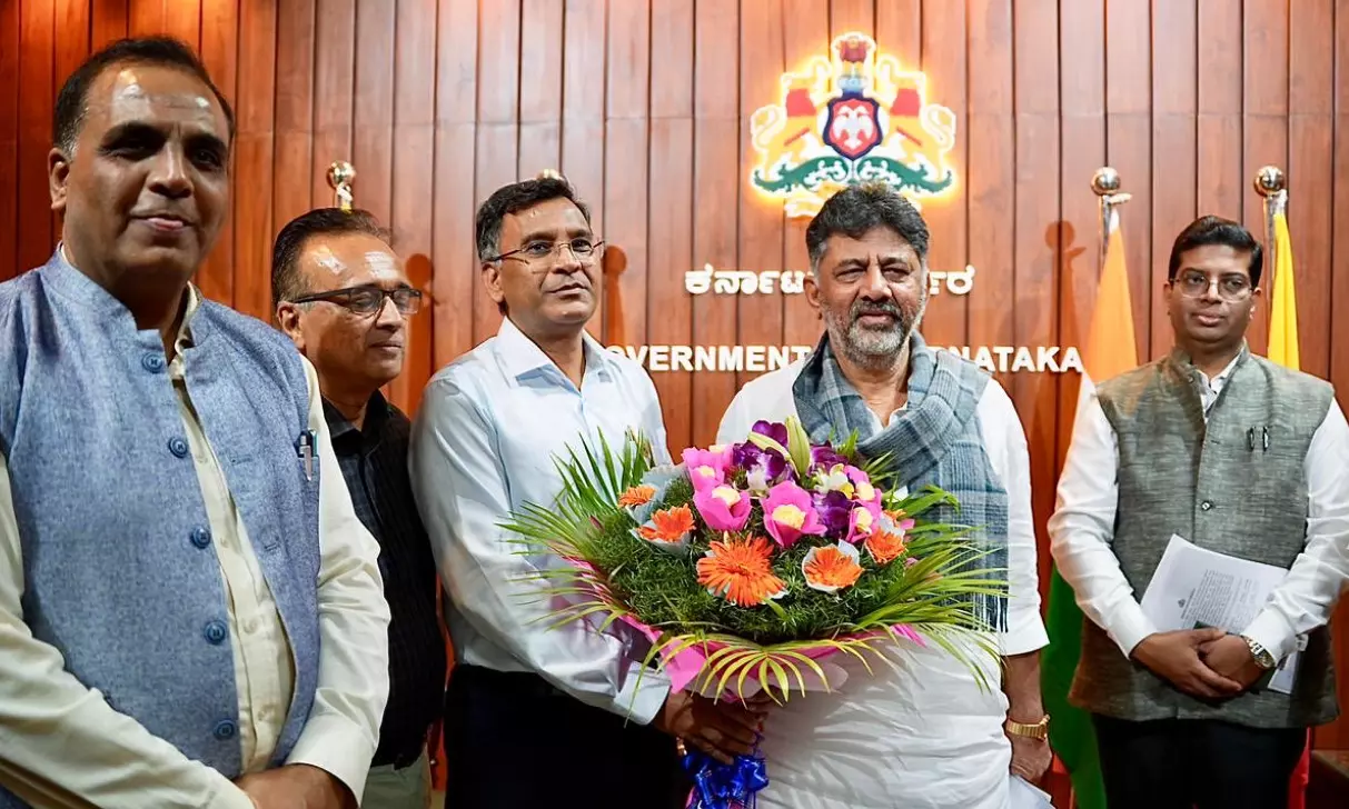 ಹಸಿಕಸದಿಂದ ಗ್ಯಾಸ್ ಉತ್ಪಾದಿಸಲು ಗೇಲ್ ಸಂಸ್ಥೆ ಜೊತೆ ಒಪ್ಪಂದ : ಡಿಸಿಎಂ ಡಿ.ಕೆ.ಶಿವಕುಮಾರ್ ಹಸಿಕಸದಿಂದ ಗ್ಯಾಸ್ ಉತ್ಪಾದಿಸಲು ಗೇಲ್ ಸಂಸ್ಥೆ ಜೊತೆ ಒಪ್ಪಂದ : ಡಿಸಿಎಂ ಡಿ.ಕೆ.ಶಿವಕುಮಾರ್