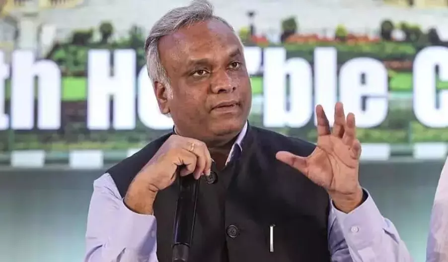 ಗ್ರಾಮೀಣಾಭಿವೃದ್ಧಿ ಇಲಾಖೆಯ ಸಿಬ್ಬಂದಿ ಆರೆಸ್ಸೆಸ್ ಕಾರ್ಯಕ್ರಮದಲ್ಲಿ ಭಾಗಿ ಆರೋಪ; ಪರಿಶೀಲಿಸಿ ಕ್ರಮ ಕೈಗೊಳ್ಳಲಾಗುವುದು ಎಂದ ಪ್ರಿಯಾಂಕ್ ಖರ್ಗೆ