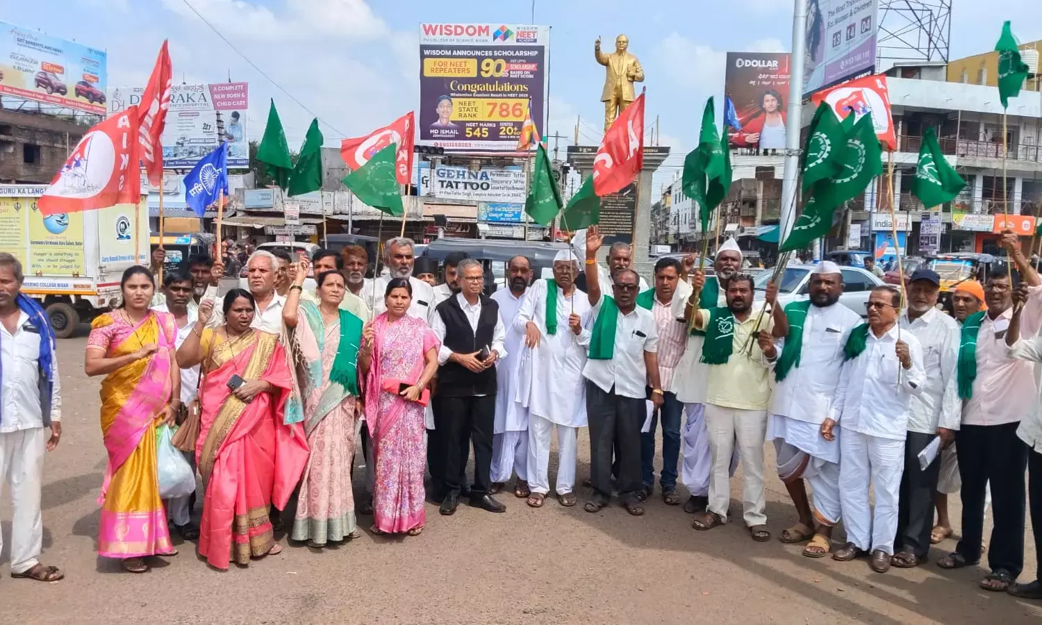 ವಿವಿಧ ಬೇಡಿಕೆಗಳು ಈಡೇರಿಸುವಂತೆ ಒತ್ತಾಯಿಸಿ ಐದನೇ ದಿನವೂ ಮುಂದುವರಿದ ರೈತರ ಪ್ರತಿಭಟನೆ