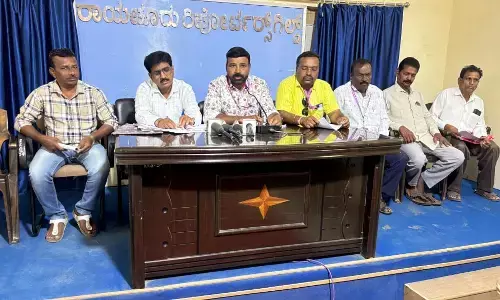 ರಾಯಚೂರು | ಪಾಲಿಕೆಯಿಂದ ಕಪ್ಪು ಪಟ್ಟಿಯಲ್ಲಿರುವ ಕಂಪನಿಗೆ ಹೊರಗುತ್ತಿಗೆ ನೇಮಾಕಾತಿಗೆ ಟೆಂಡರ್: ವಿರೋಧ