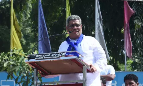 ಸಿಜೆಐ ಮೇಲೆ ಶೂ ಎಸೆದ ಪ್ರಕರಣ | ಸಂವಿಧಾನ, ಡಾ.ಬಿ.ಆರ್.ಅಂಬೇಡ್ಕರ್‌ಗೆ ಮಾಡಿರುವ ಅಪಮಾನ : ಪ್ರೊ.ರಾಜು ಆಲಗೂರ