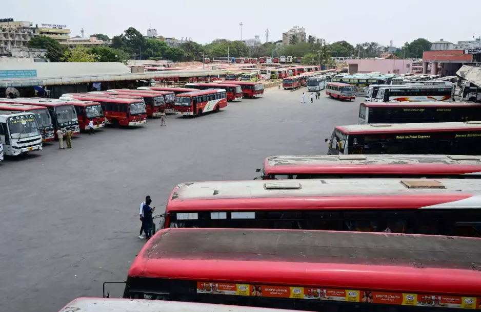 ಕೆಎಸ್ಸಾರ್ಟಿಸಿ ಸಹಿತ ಸಾರಿಗೆ ಸಂಸ್ಥೆಗಳಿಗೆ 667 ಪ್ರಶಸ್ತಿಗಳ ಗರಿ; ‘ಶಕ್ತಿ ಯೋಜನೆ’ ಮತ್ತೊಂದು ವಿಶ್ವ ದಾಖಲೆಗೆ ಸೇರ್ಪಡೆ ಕೆಎಸ್ಸಾರ್ಟಿಸಿ ಸಹಿತ ಸಾರಿಗೆ ಸಂಸ್ಥೆಗಳಿಗೆ 667 ಪ್ರಶಸ್ತಿಗಳ ಗರಿ; ‘ಶಕ್ತಿ ಯೋಜನೆ’ ಮತ್ತೊಂದು ವಿಶ್ವ ದಾಖಲೆಗೆ ಸೇರ್ಪಡೆ