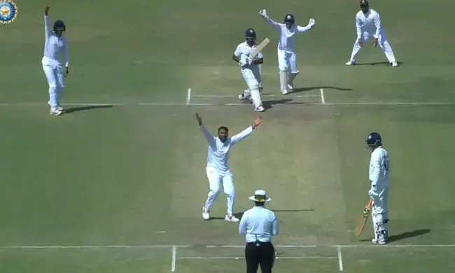 ರಣಜಿ: ಸಕಾರಿಯಾ ಸಾಹಸ, ಕರ್ನಾಟಕ ವಿರುದ್ಧ ಸೌರಾಷ್ಟ್ರಕ್ಕೆ ಅಲ್ಪ ಮುನ್ನಡೆ