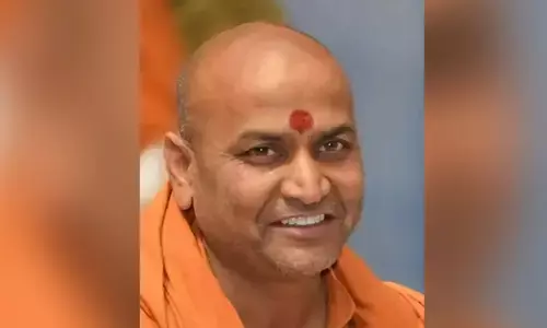 ಕಾಡಸಿದ್ದೇಶ್ವರ ಸ್ವಾಮೀಜಿಗೆ ವಿಜಯಪುರ ಪ್ರವೇಶ ನಿರ್ಬಂಧ; ಜಿಲ್ಲಾಡಳಿತದ ಕ್ರಮ ಎತ್ತಿ ಹಿಡಿದ ಹೈಕೋರ್ಟ್