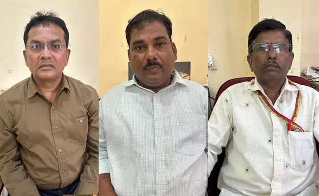 ಹಾವೇರಿ | ಲಂಚ ಪಡೆಯುತ್ತಿದ್ದ ವೇಳೆ ಹಾನಗಲ್ ತಹಶೀಲ್ದಾರ್‌ ಕಚೇರಿಯ ಶಿರಸ್ತೇದಾರ ಸೇರಿ ಮೂವರು ಲೋಕಾಯುಕ್ತ ಬಲೆಗೆ