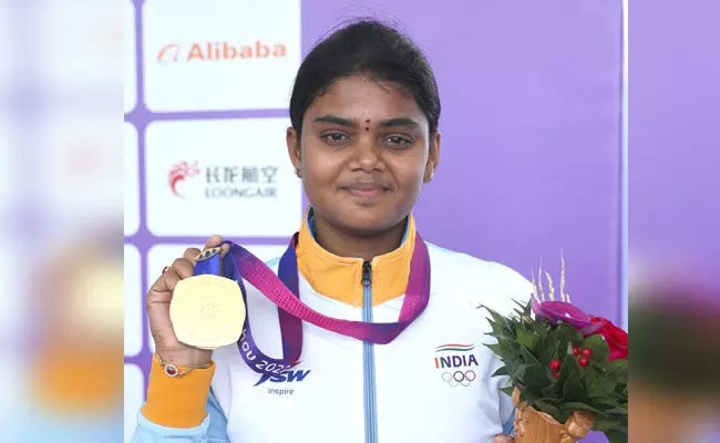 ಆರ್ಚರಿ ವಿಶ್ವಕಪ್: ಜ್ಯೋತಿ ಸುರೇಖಾಗೆ ಕಂಚಿನ ಪದಕ ಆರ್ಚರಿ ವಿಶ್ವಕಪ್: ಜ್ಯೋತಿ ಸುರೇಖಾಗೆ ಕಂಚಿನ ಪದಕ