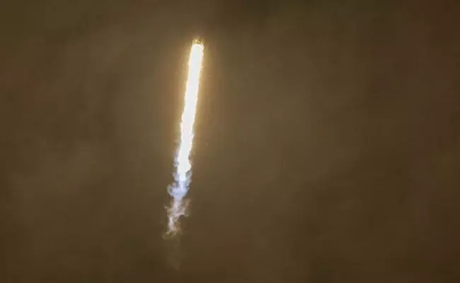 ಯೆಮನ್ ಬಳಿ ಹಡಗಿನ ಮೇಲೆ ಕ್ಷಿಪಣಿ ದಾಳಿ: ವರದಿ