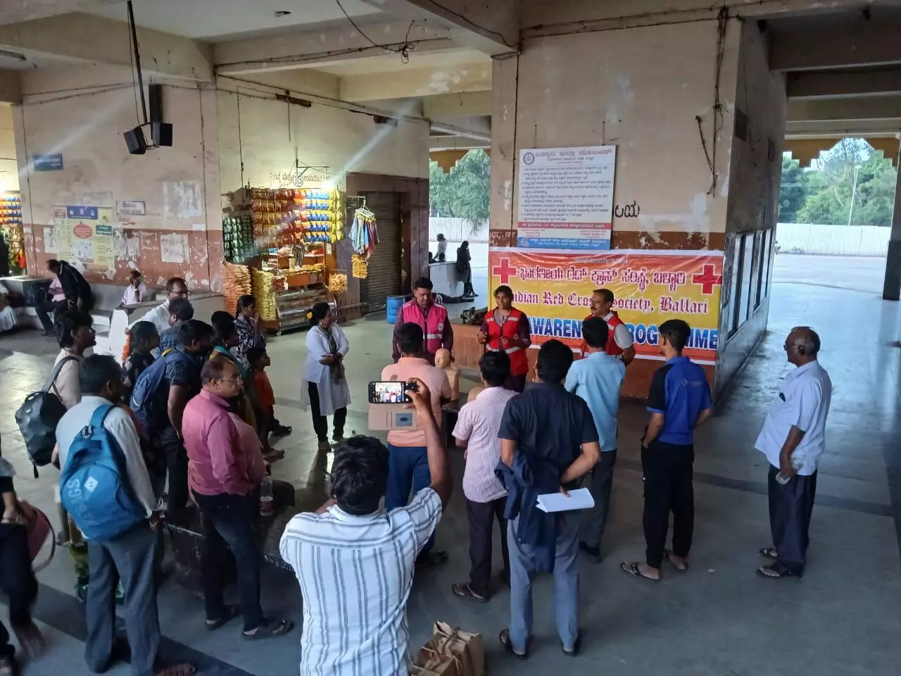 ಸಾರ್ವಜನಿಕರಿಗೆ ಹೃದಯಾಘಾತ ಬಗ್ಗೆ ಅರಿವು ಮೂಡಿಸುವುದು ಅಗತ್ಯ: ಎಂ.ಎ.ಷಕೀಬ್ ಸಾರ್ವಜನಿಕರಿಗೆ ಹೃದಯಾಘಾತ ಬಗ್ಗೆ ಅರಿವು ಮೂಡಿಸುವುದು ಅಗತ್ಯ: ಎಂ.ಎ.ಷಕೀಬ್