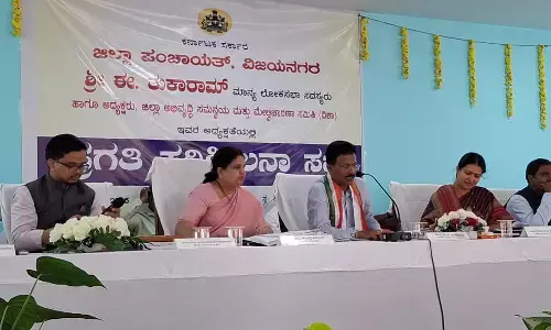 ಅಧಿಕಾರಿಗಳು ಹೃದಯವಂತಿಕೆಯಿಂದ ಕರ್ತವ್ಯ ನಿರ್ವಹಿಸಿ: ಈ. ತುಕಾರಾಮ್