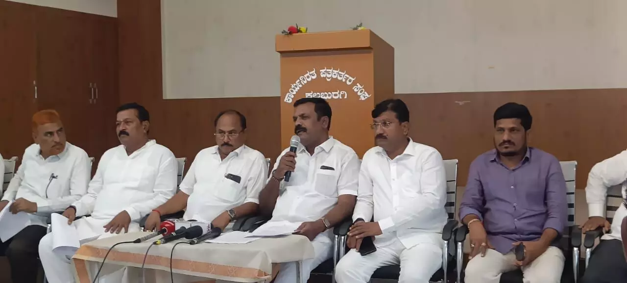 ಪಕ್ಷ ಆದೇಶಿಸಿದರೆ ಬಿ.ಆರ್ ಪಾಟೀಲರು ರಾಜೀನಾಮೆ ಕೊಟ್ಟು ಚುನಾವಣೆ ಎದುರಿಸಲು ಸಿದ್ಧರಿದ್ದಾರೆ: ಕಾಂಗ್ರೆಸ್ ಮುಖಂಡರು