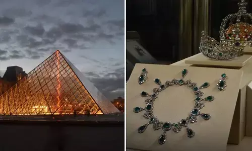 ಪ್ಯಾರಿಸ್ ನ ಲೂವ್ರಾ ಮ್ಯೂಸಿಯಂನಿಂದ ನೆಪೋಲಿಯನ್ ಕಾಲಘಟ್ಟದ ಆಭರಣಗಳ ಕಳವು