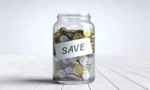 15 ವರ್ಷಗಳಿಂದ ಮಕ್ಕಳಿಗೆ ಪುಸ್ತಕಗಳನ್ನು ಖರೀದಿಸಲು ನೆರವಾದ ಮೌಲಾನಾರ ʼಉಳಿತಾಯʼ ಉಪಕ್ರಮ!