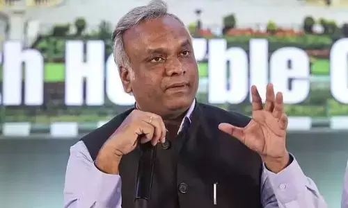 ರಸ್ತೆ ಮೇಲೆ ಪ್ರಾರ್ಥನೆ ಮಾಡಲು ಅನುಮತಿ ಪಡೆಯಬೇಕು : ಸಚಿವ ಪ್ರಿಯಾಂಕ್ ಖರ್ಗೆ